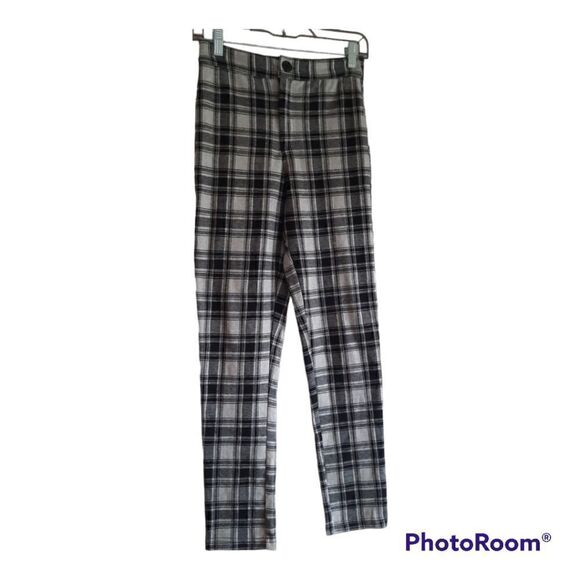 Forever 21 Plaid Pull On Skinny Ankle Pants - Picture 1 of 4